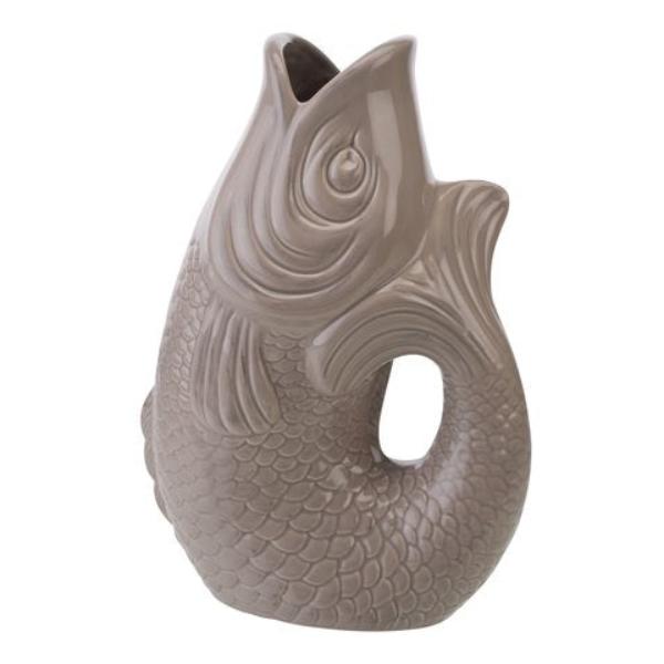 Fischvase Monsieur Carafon von Gift Company – Steingut in Sandstone, 1,7L. Stilvolle Deko-Vase in Fischform im natürlichen Look