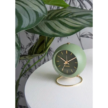 Karlsson - Wecker Globe Moss Green - Drei & Vierzig Concept Store