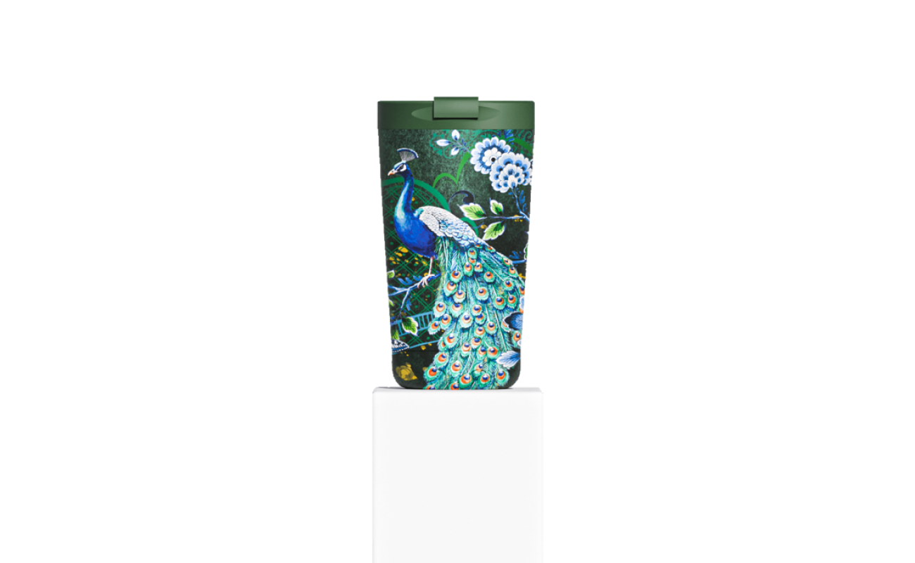 IZY Becher Majestic Green 2.0 350 ml 20 cm hoch 9 cm Durchmesser 300 g doppelwandig Edelstahl hält 6 h heiß 12 h kalt Pfauen Design grün