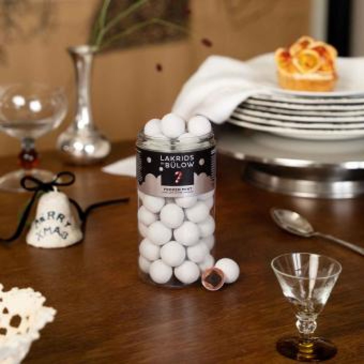 Lakrids by Bülow Frozen Mint 270 g Lakritz-Kugeln in Milchschokolade mit Minznote, handgefertigt und glutenfrei